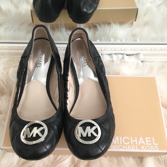Michael Kors | Black flats